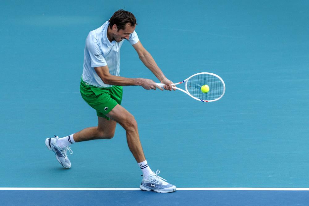 记者：本届世界杯将有半场球员和教练采访，赛前两天开发布会